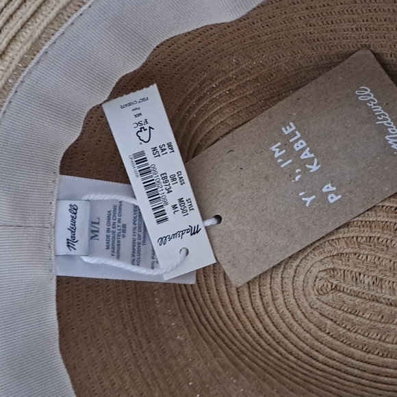 Madewell Tan Fedora with Black Band. - Picture 4 of 4